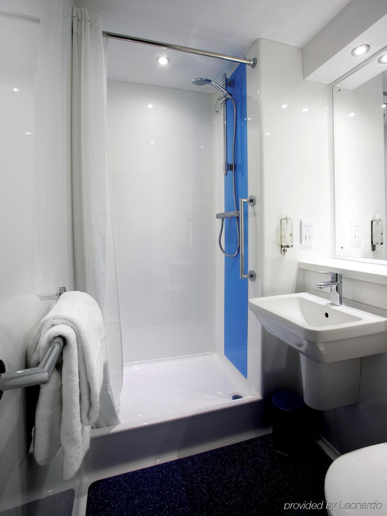 Travelodge Dundee Central Hotel Екстериор снимка