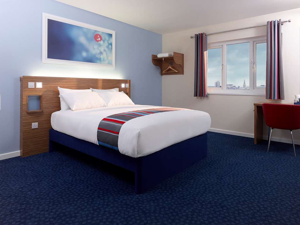 Travelodge Dundee Central Hotel Стая снимка