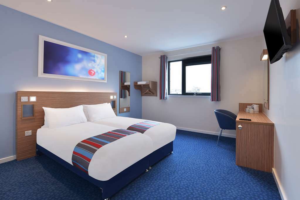 Travelodge Dundee Central Hotel Стая снимка